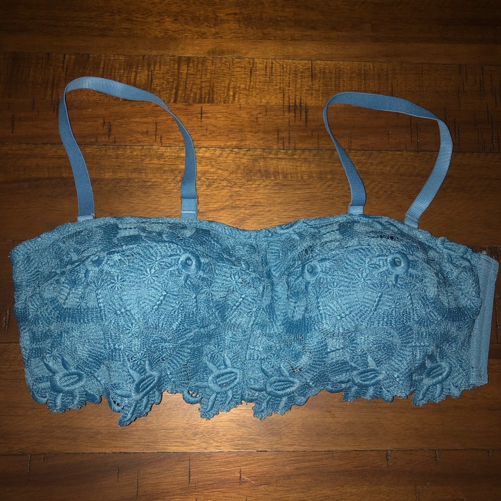 Aerie lace crochet strapless convertible bra